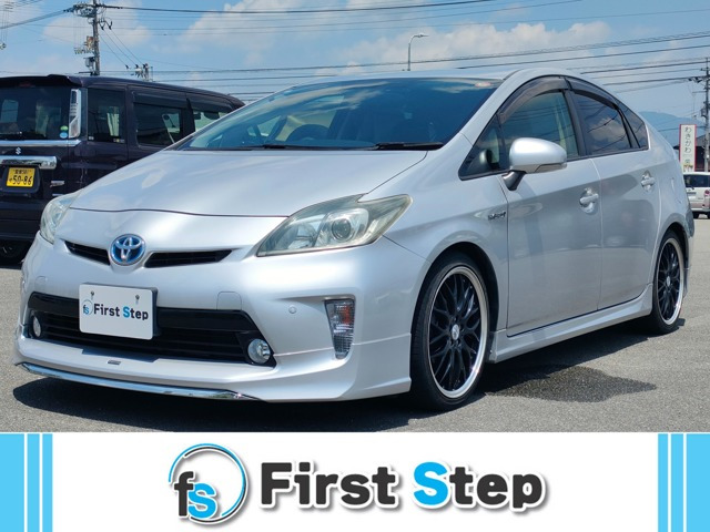 プリウス1.8 S