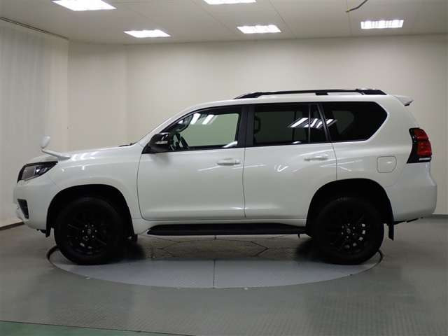 ランドクルーザープラド2.7 TX Lパッケージ マットブラック エディション 4WD