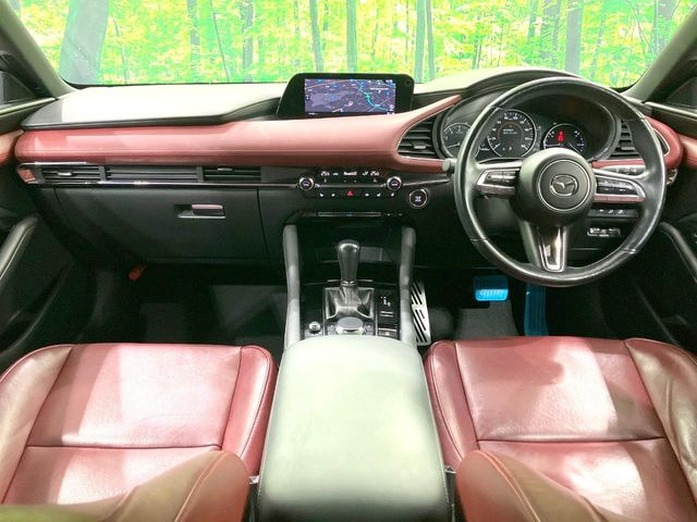 MAZDA3ファストバック2.0 20S バーガンディ セレクション
