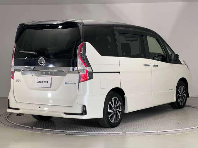 セレナ1.2 e-POWER ハイウェイスターV