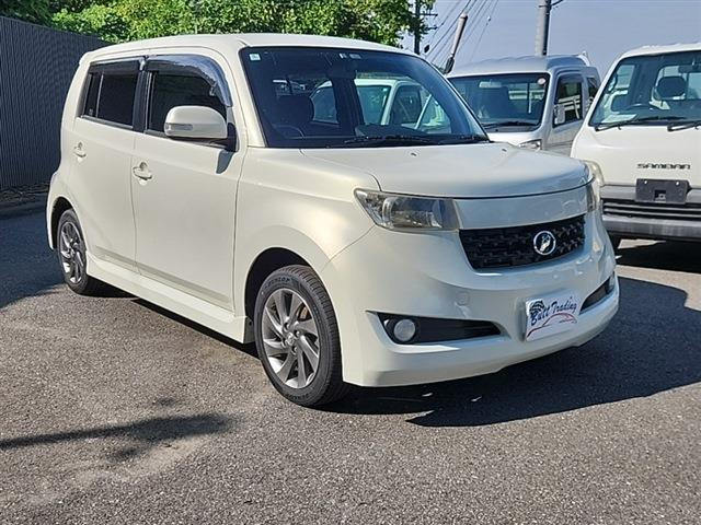 bB1.3 Z エアロ パッケージ 4WD