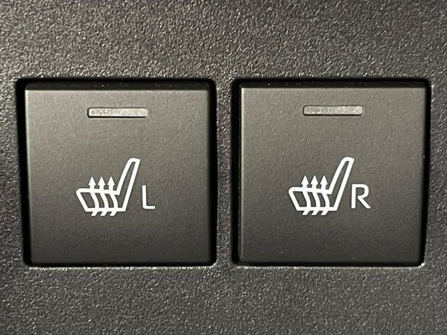 【シートヒーター】寒い日に重宝するシートヒーター!エアコンより早く温まってくれるので寒がりの人も安心ですね♪エアコンの温風は乾燥するから苦手、という方にもをおすすめです。