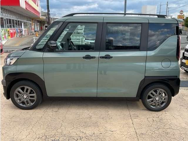デリカミニT プレミアム 4WD