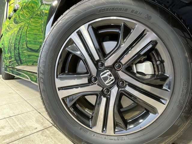 �y����16�C���`�A���~�z�C�[���z�O�ςɃ}�b�`���������A���~�z�C�[���𑕒����Ă���܂��B�e��ЊO�A���~�z�C�[����A�X�^�b�h���X�^�C�����戵�����Ă���܂��B���񂲑��k����������