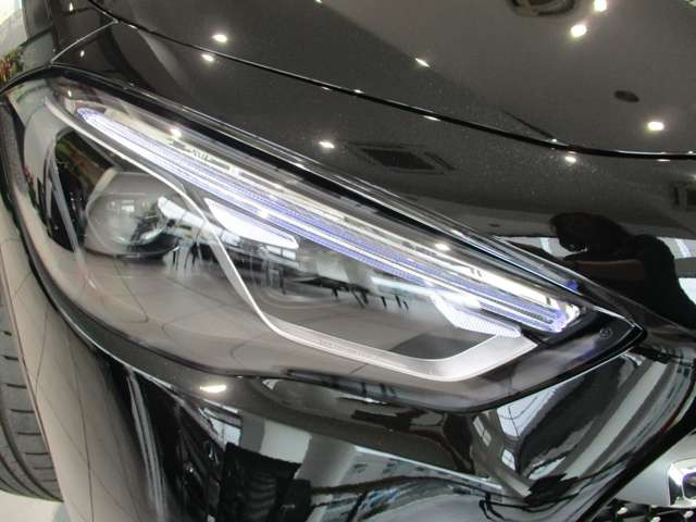 GLAクラスGLA200 d 4マチック アーバン スターズ 4WD