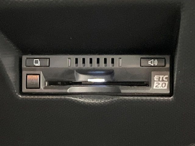 【ETC】高速道路の料金所をストレスなく通過!話題のスポットやサービスエリアに多い「スマートIC」利用時は必須のアイテムです。当店でセットアップを実施、ご納車当日からすぐにご利用いただけます!