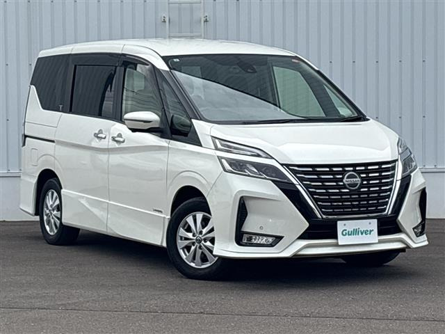 セレナ2.0 ハイウェイスターV 4WD