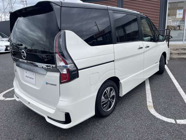 セレナ1.2 e-POWER ハイウェイスターV