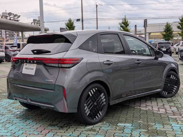 ノートオーラ1.2 G レザーエディション