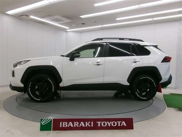 RAV42.0 アドベンチャー 4WD