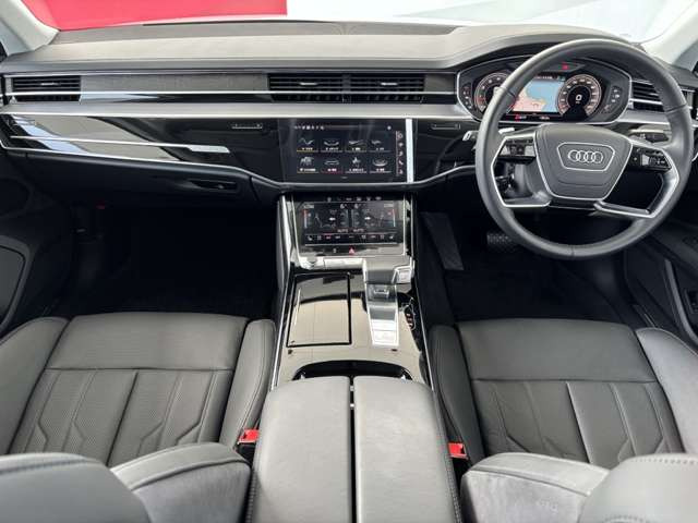 A855 TFSI クワトロ 4WD