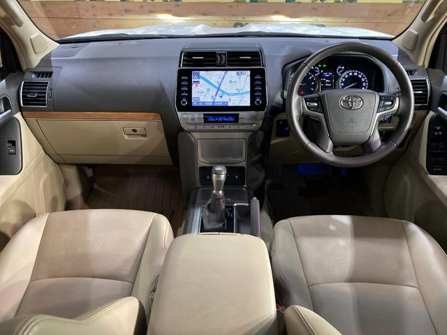 ランドクルーザープラド2.7 TX Lパッケージ マットブラック エディション 4WD