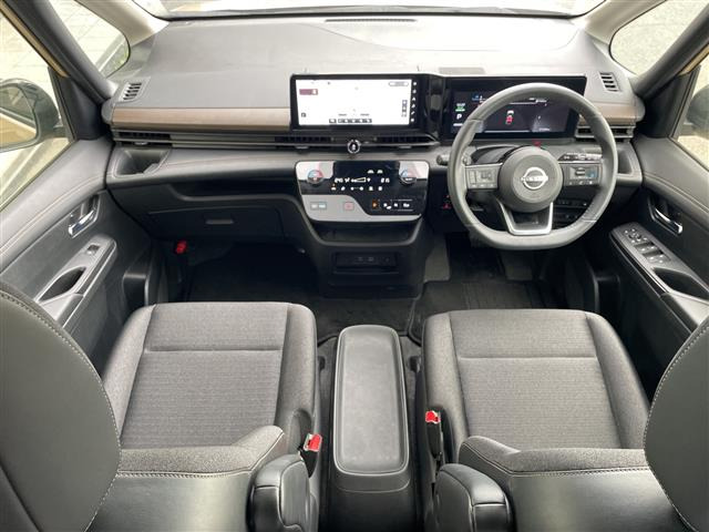 セレナ1.4 e-POWER ハイウェイスターV