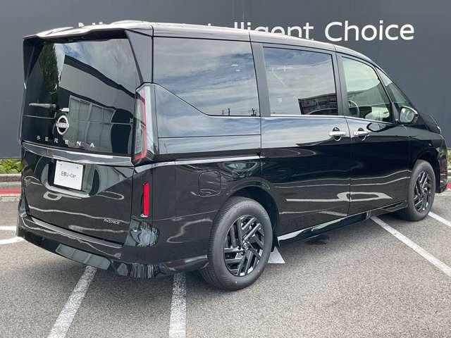 セレナ1.4 e-4ORCE ハイウェイスターV 4WD