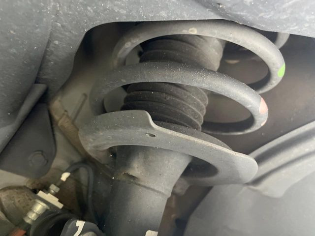 下回りがきれいなうちに、防錆加工の施工がオススメ。降雪地域はもちろん、沿岸部にお住いの方や、趣味でマリン・ウィンタースポーツをされる方にご好評いただいております。