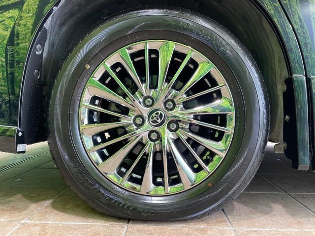 �y����17�C���`�A���~�z�C�[���z�O�ςɃ}�b�`���������A���~�z�C�[���𑕒����Ă���܂��B�e��ЊO�A���~�z�C�[����A�X�^�b�h���X�^�C�����戵�����Ă���܂��B���񂲑��k����������