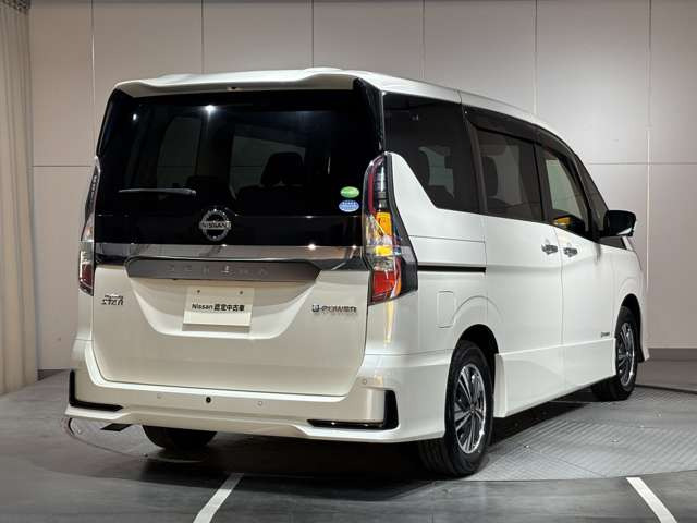 セレナ1.2 e-POWER ハイウェイスターV