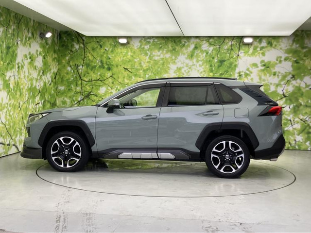 RAV42.0 アドベンチャー 4WD