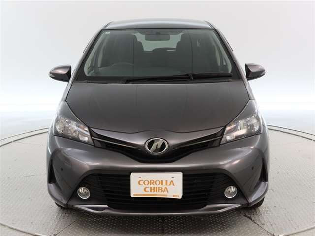 ヴィッツ1.3 F 4WD