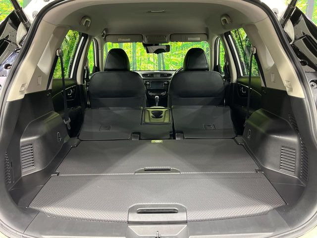【パワーバックドア】スマートキーや運転席のボタンを押すだけでリアゲートが自動で開閉します!荷物を持っている時や、高い位置にあるバックドアを閉める際に便利な機能です♪