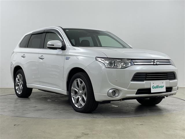 アウトランダーPHEV2.0 G ナビパッケージ 4WD