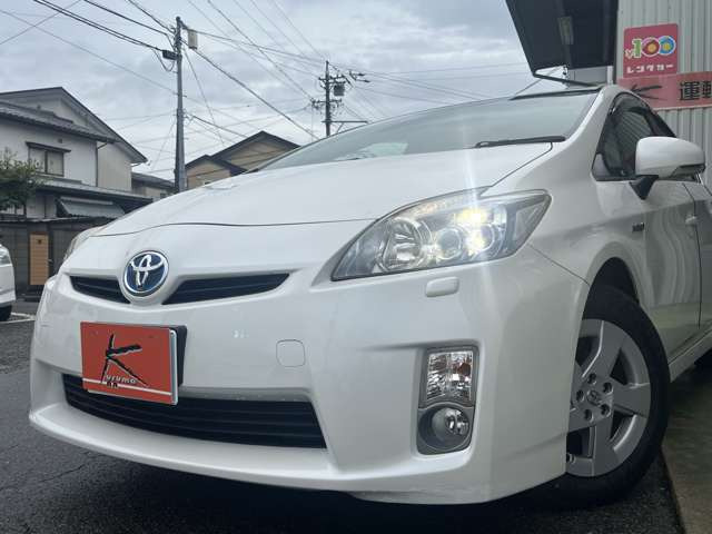 プリウス1.8 S LEDエディション
