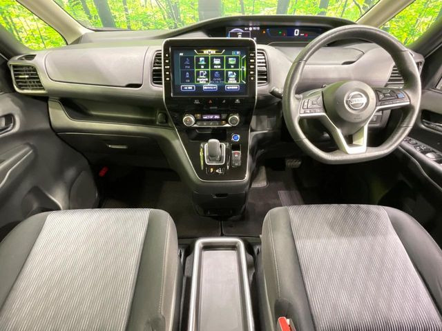 セレナ1.2 e-POWER ハイウェイスターV