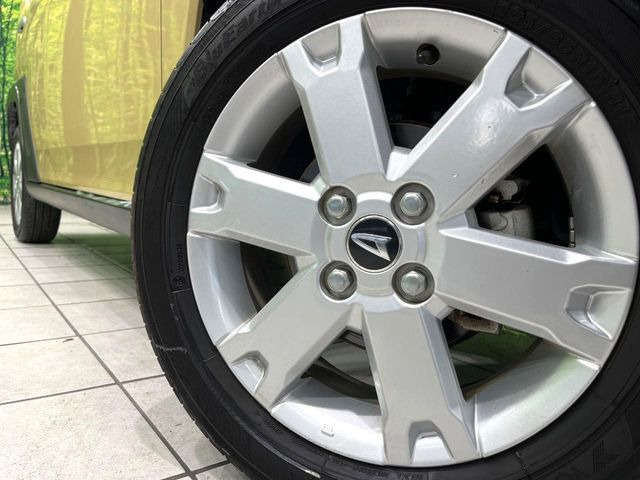 �y����15�C���`�A���~�z�C�[���z�O�ςɃ}�b�`���������A���~�z�C�[���𑕒����Ă���܂��B�e��ЊO�A���~�z�C�[����A�X�^�b�h���X�^�C�����戵�����Ă���܂��B���񂲑��k����������