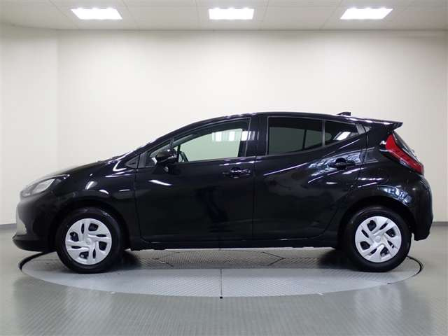 アクア1.5 G E-Four 4WD