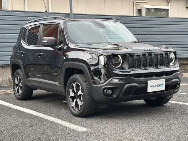 レネゲードトレイルホーク 4xe 4WD