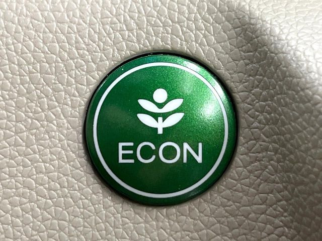�y�A�C�h�����O�X�g�b�v�z�ԐM����a�؂Œ�Ԃ����ۂɃG���W�����~���A���ʂȔR���̏����}���܂��B�R��������ی�ɂȂ���@�\��G���W���̓u���[�L�𗣂��΍Ďn�����܂��B