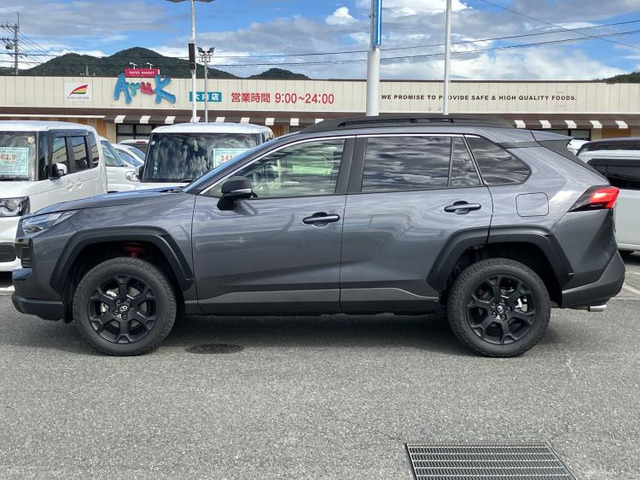 RAV42.5 ハイブリッド アドベンチャー オフロードパッケージ II E-Four 4WD
