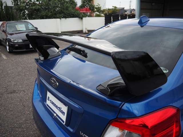 WRXS4 2.0 GT アイサイト 4WD