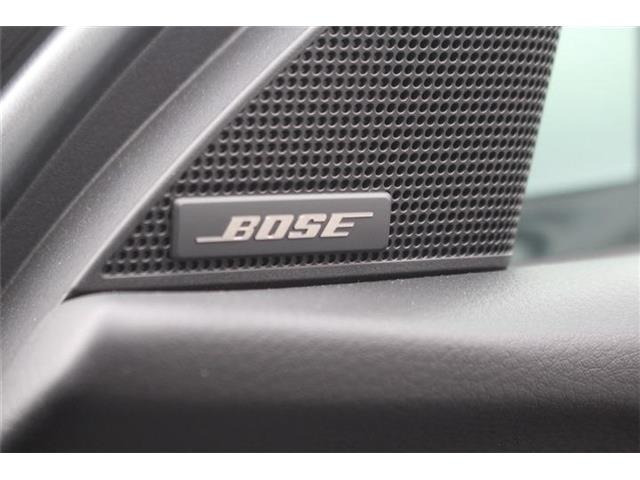 大好評のボディコーティング「ハイモースコート」もご納車までに施工可能。雨染みや線傷など中古車だからと諦めていませんか?ピカピカの状態でお乗り出しいただけます。