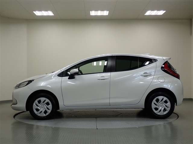 アクア1.5 G E-Four 4WD