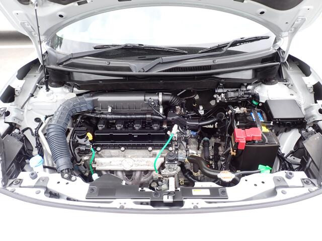 エンジンルームもきれいですよ。機関機構系も良好です。納車前に点検整備も行います。エンジンオイル・オイルフィルター等は交換致します。