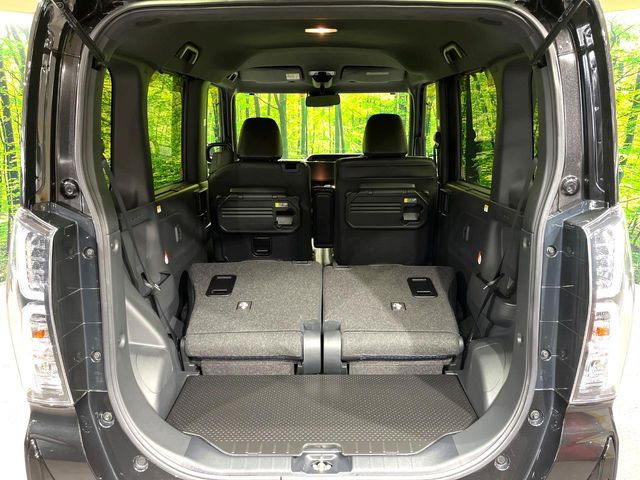 普段のお買い物や通勤、送迎等に十分な荷室スペースを確保しております。セカンドシートを倒すと、大きな荷物の積載も可能です♪