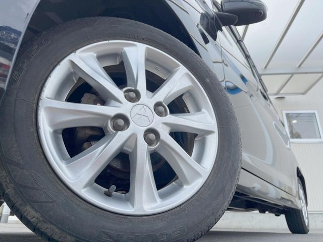 �y����14�C���`�A���~�z�C�[���z�O�ςɃ}�b�`���������A���~�z�C�[���𑕒����Ă���܂��B�e��ЊO�A���~�z�C�[����A�X�^�b�h���X�^�C�����戵�����Ă���܂��B���񂲑��k����������