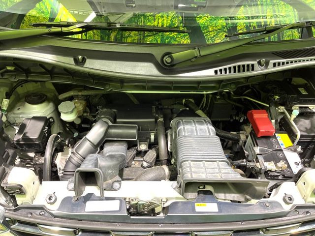 親切・丁寧な専門メカニックスタッフが応対!・車検・点検整備・事故等の修理などアフターサービスも安心。お車のカスタマイズもネクステージのサービススタッフまでご相談ください!
