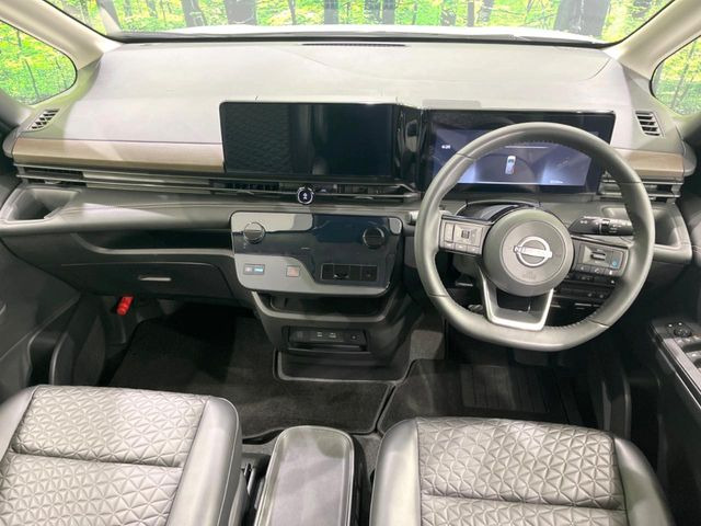 セレナ1.4 e-POWER ハイウェイスターV