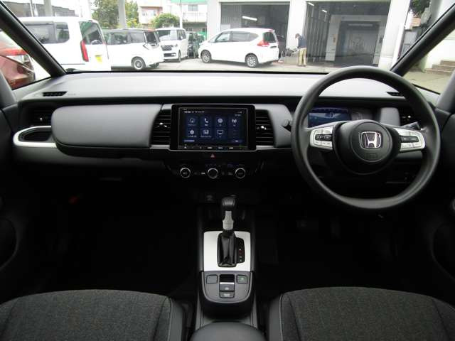 フィット1.5 ホーム 4WD