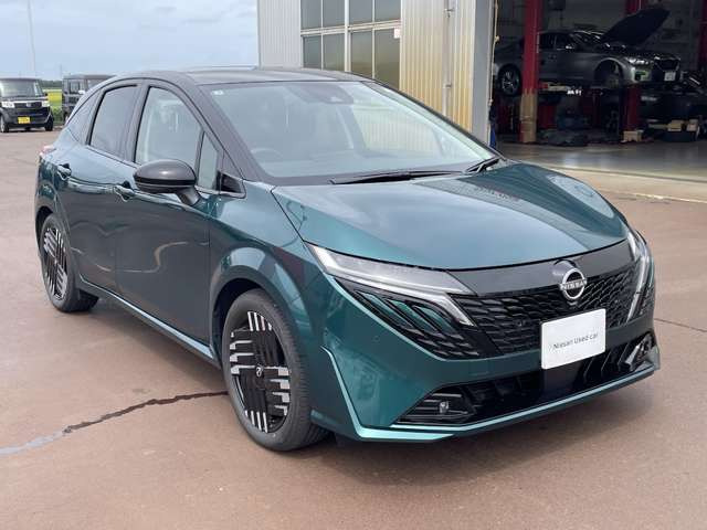 ノートオーラ1.2 G FOUR レザーエディション 4WD