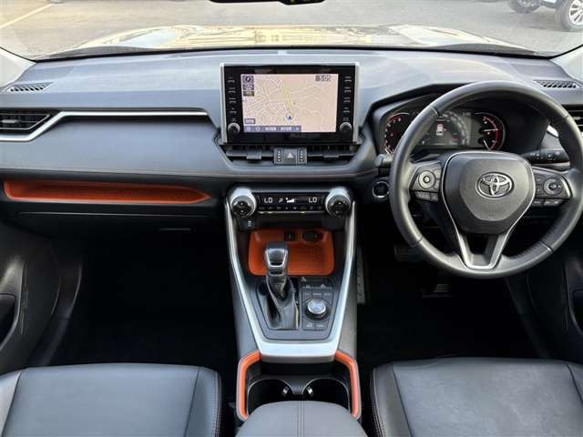 RAV42.0 アドベンチャー 4WD