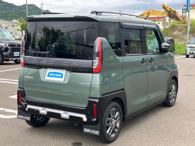デリカミニT プレミアム 4WD