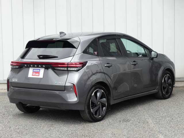ノートオーラ1.2 G FOUR レザーエディション 4WD