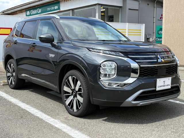 アウトランダーPHEV 2.4 G 4WD