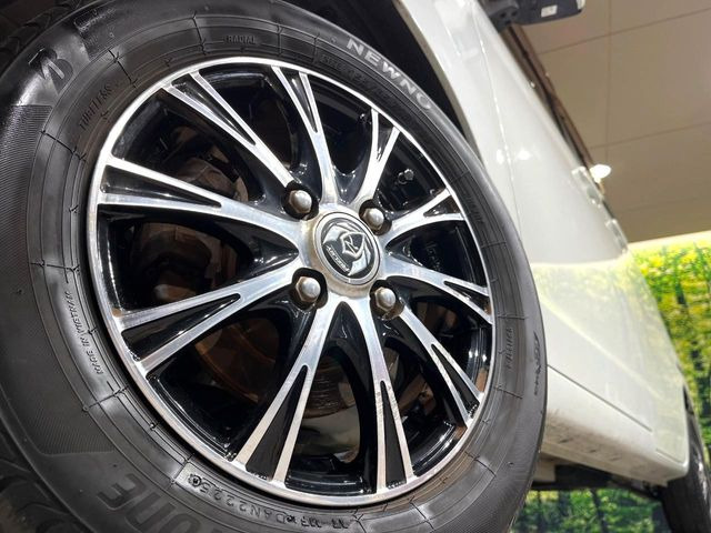 �y13�C���`�A���~�z�C�[���z�O�ςɃ}�b�`�����A���~�z�C�[���𑕒����Ă���܂��B�e��A���~�z�C�[����A�X�^�b�h���X�^�C�����戵�����Ă���܂��B���񂲑��k����������