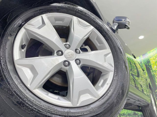 �y����17�C���`�A���~�z�C�[���z�O�ςɃ}�b�`���������A���~�z�C�[���𑕒����Ă���܂��B�e��ЊO�A���~�z�C�[����A�X�^�b�h���X�^�C�����戵�����Ă���܂��B���񂲑��k����������