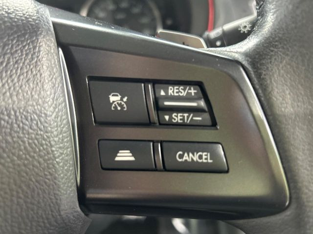 【全車速追従機能付クルーズコントロール】高速道路での長距離走行が楽に!!自動で速度を保つクルーズコントロールが、衝突軽減システムと連携し、前方の車両を感知して車間を保つように速度調節してくれます!!