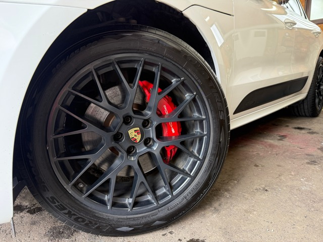 マカンGTS PDK 4WD